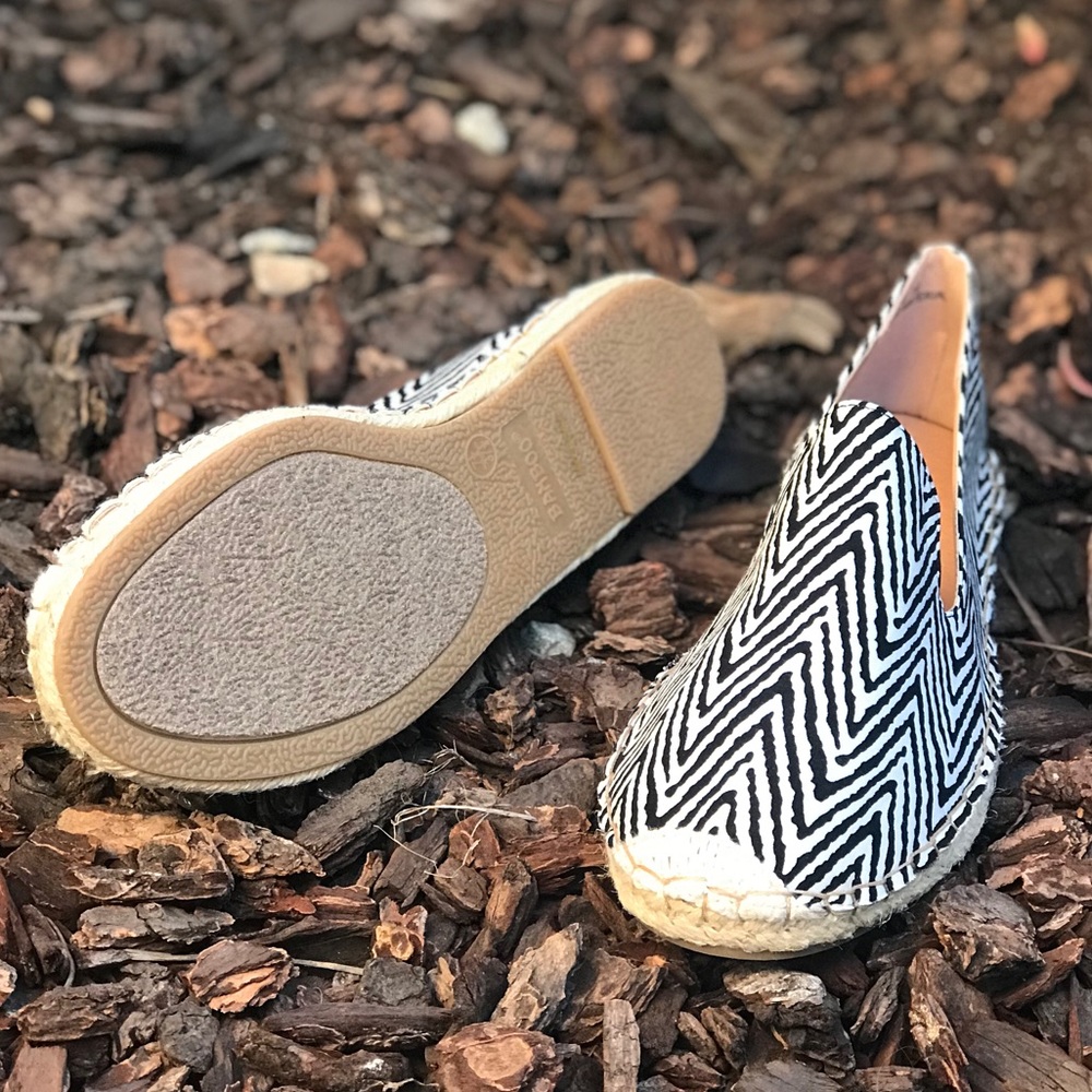 Black and white zig zag espadrille - Picture 4 of 5